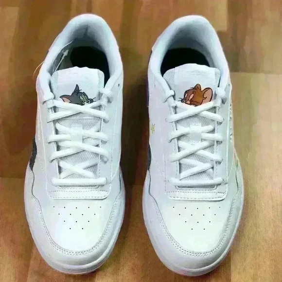 💰HUGE CLEARANCE SALE 💰 Reebok Tom & Jerry Furry Fluffy Womens Shoes - Picture 14 of 14